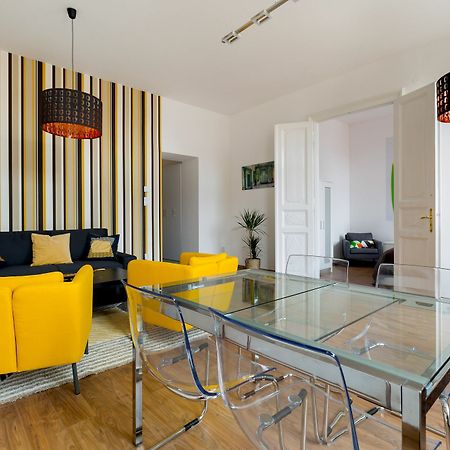 Bpm-Kate'S Central Home In Budapest Kültér fotó